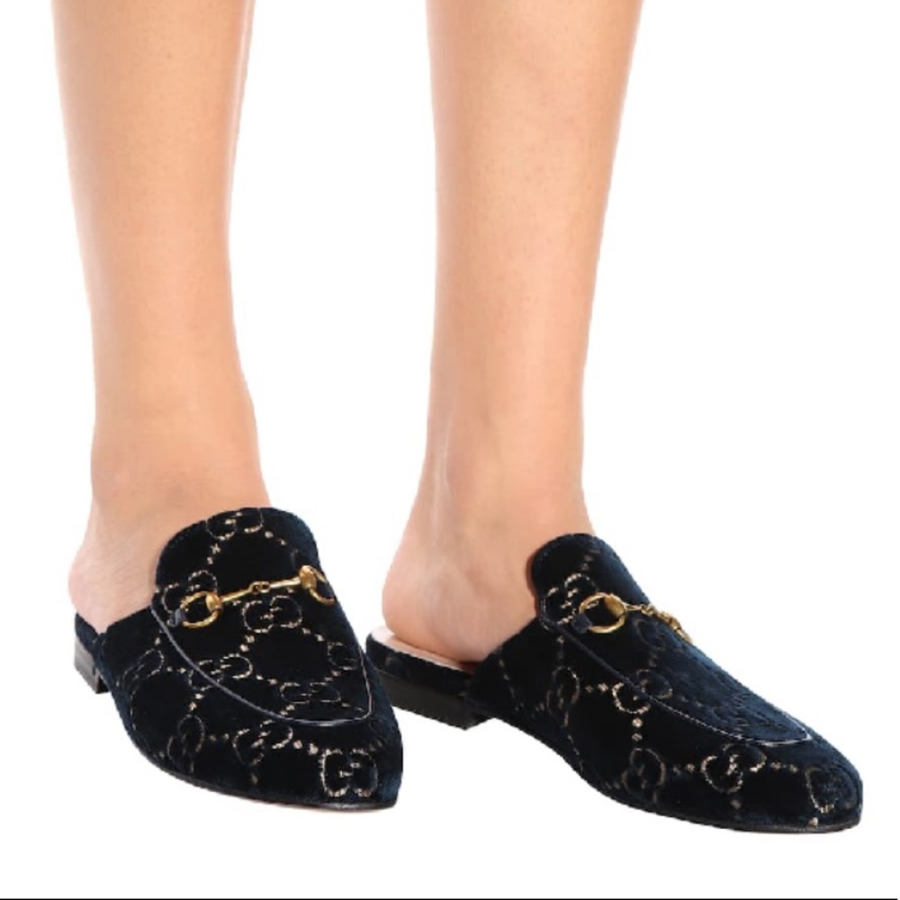 Authentic Gucci Princetown blue velvet loafers *price is firm*